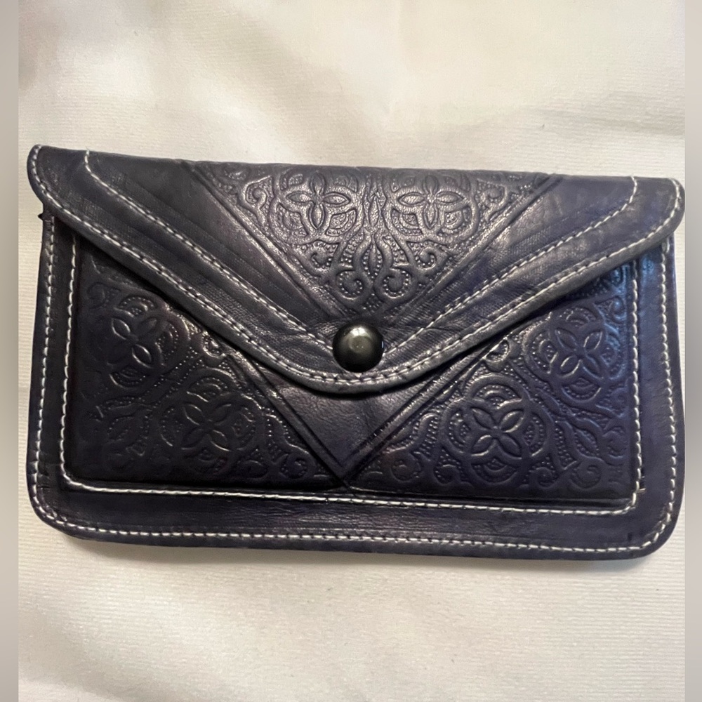 NWOT Blue Embossed Women's leather Wallet from Marruecos 🇲🇦